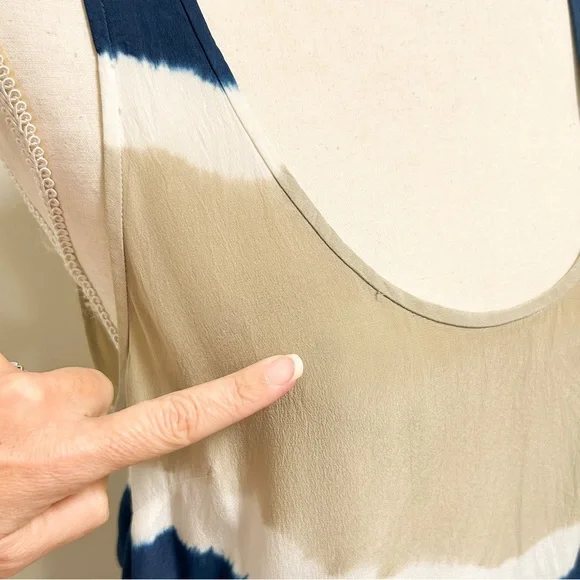 Joie Silk Tie Dye Sleeveless Scoop Neck Isidora Romper XS Ivory Beige Navy FLAWS - Picture 12 of 13